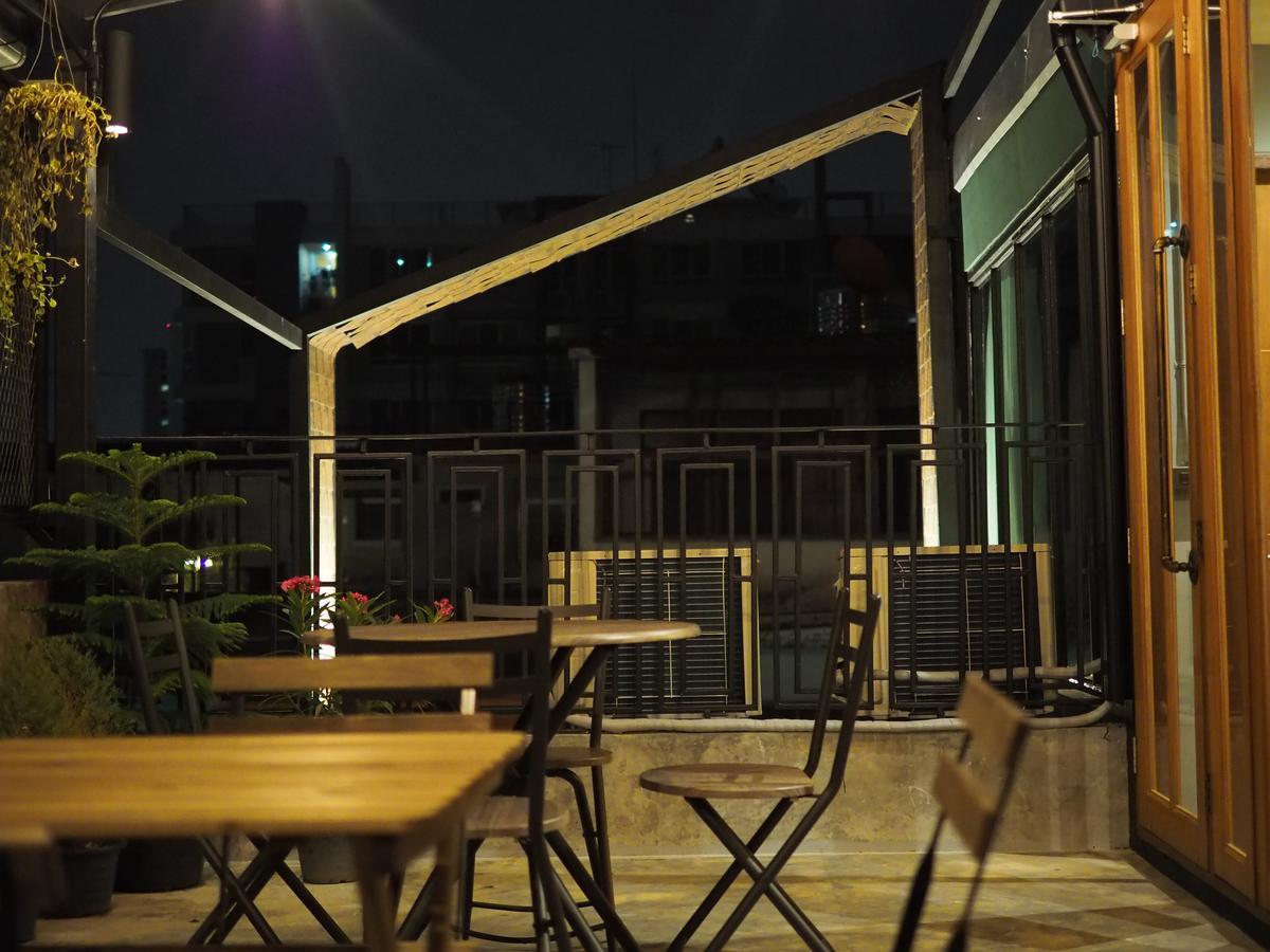 Ostello Craftel Bangkok Esterno foto
