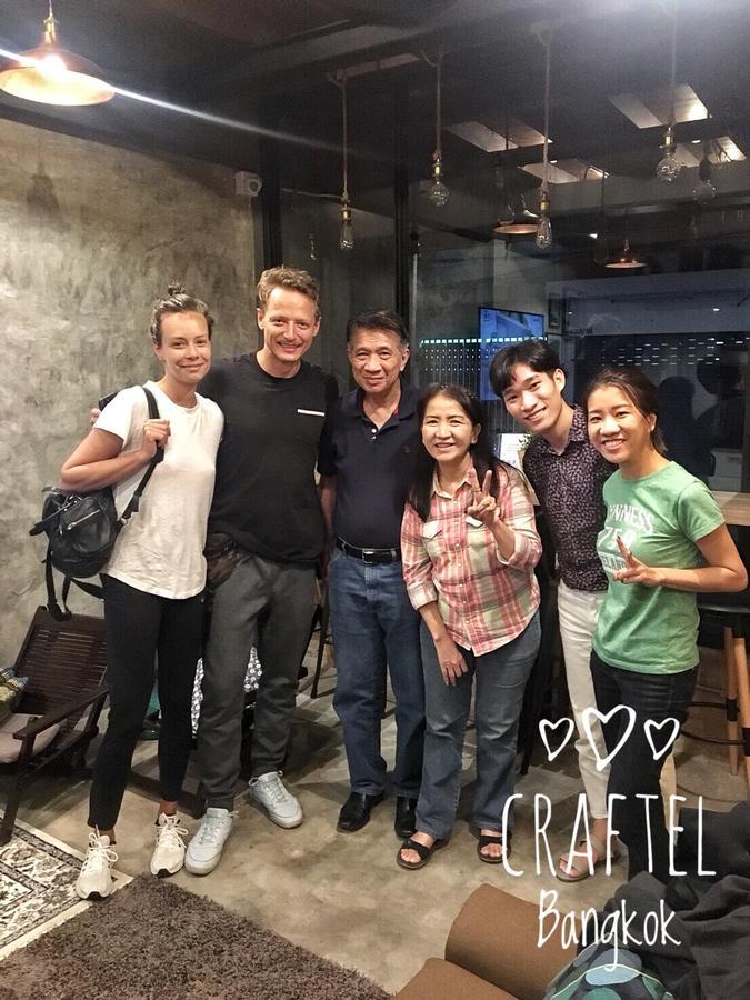 Ostello Craftel Bangkok Esterno foto